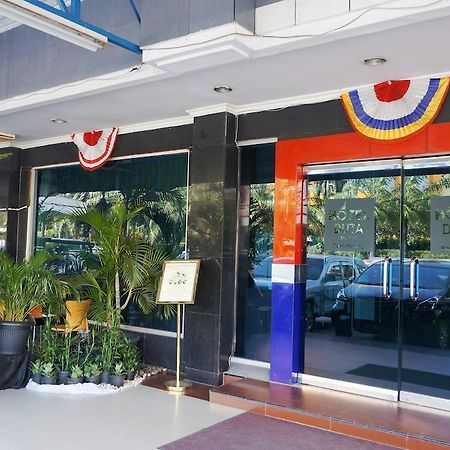 Hotel Duta Palembang Buitenkant foto