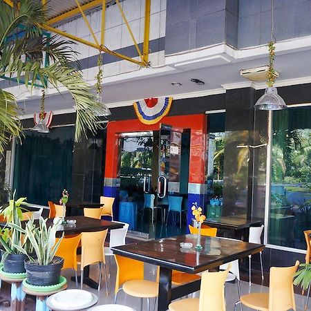Hotel Duta Palembang Buitenkant foto